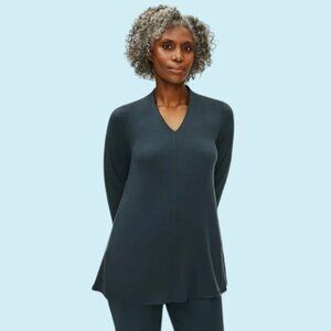 Eileen Fisher Top Size Medium Petite Green Jersey V-Neck Long Sleeve Stretch